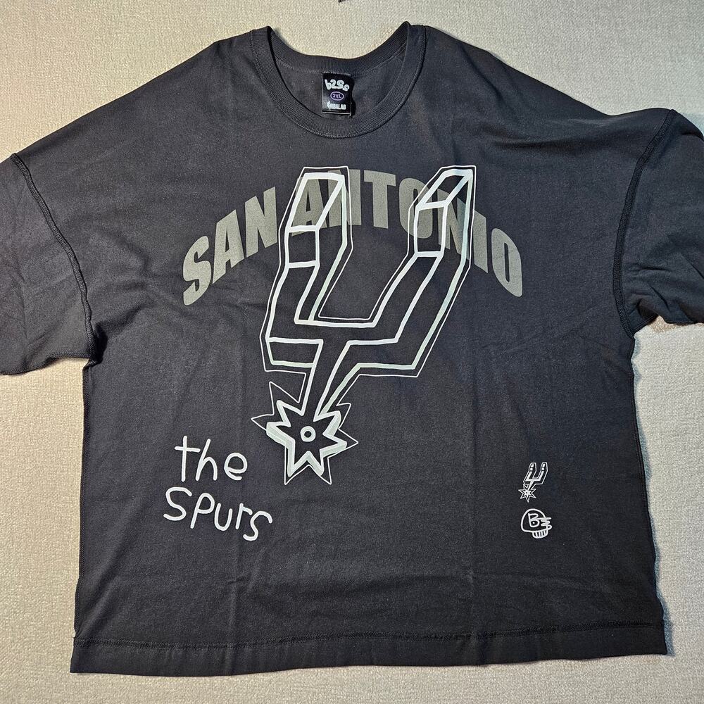 Shoe Palace San Antonio Spurs NBA Oversized Shirt Mens 2XL NWT Licensed